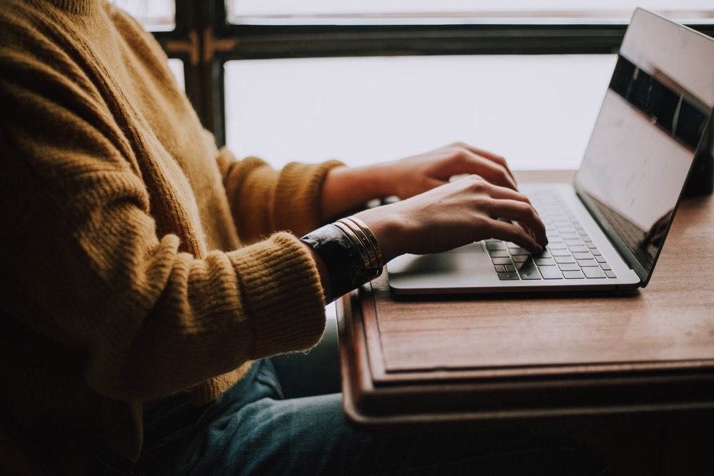 Gradescope thumbnail of person typing on laptop